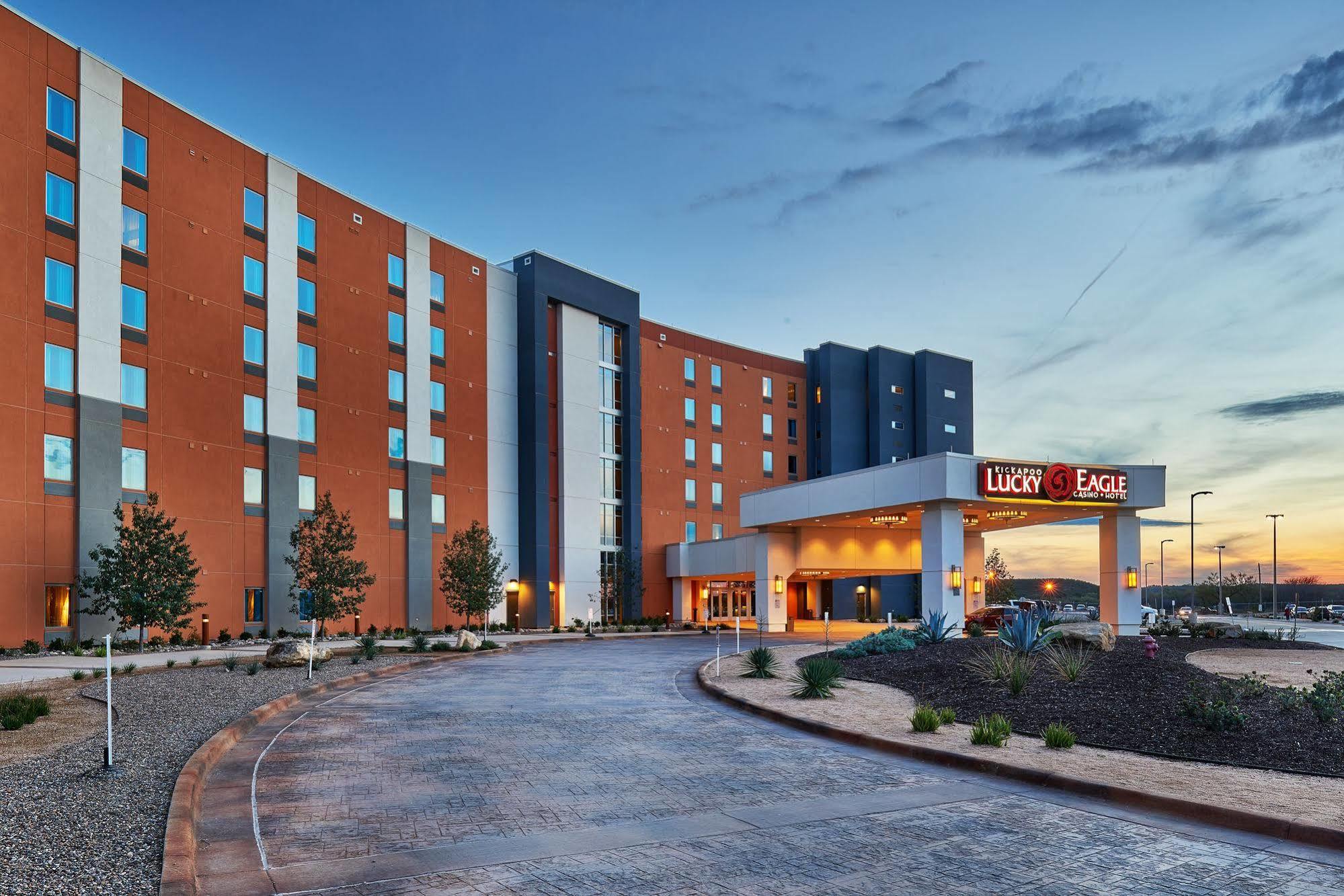 Kickapoo Lucky Eagle Casino Hotel อีเกิสพาส ภายนอก รูปภาพ